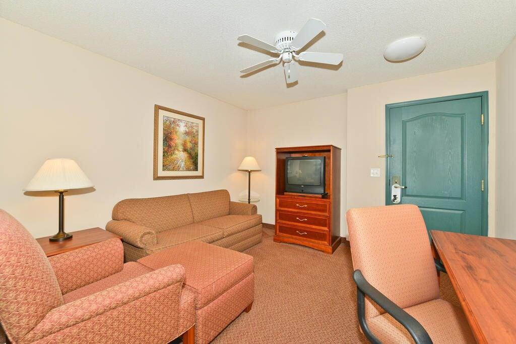 Blisspoint Inn & Suites Marion Dış mekan fotoğraf