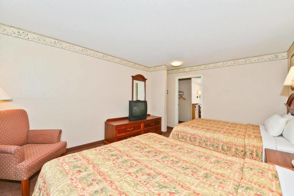 Blisspoint Inn & Suites Marion Dış mekan fotoğraf